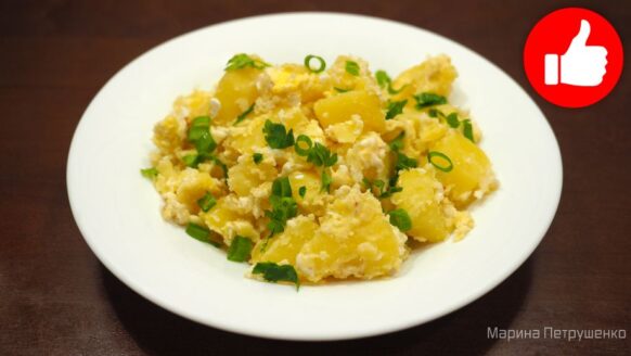 Вкусный картофель с яйцом в мультиварке