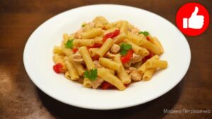 Вкусные макароны с курицей и овощами в мультиварке