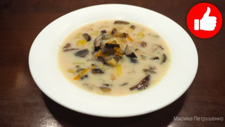 Вкусный сырный суп с грибами и баклажанами в мультиварке