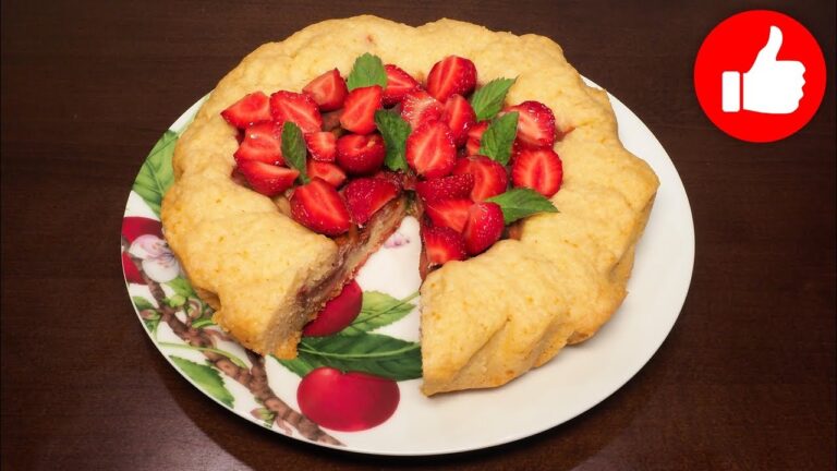 Вкусный Пирог с ягодами в мультиварке