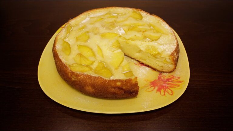 Вкусный Яблочный пирог на сметанном тесте в мультиварке