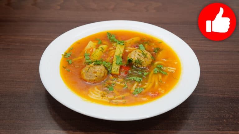 Вкусный томатный суп с макаронами в мультиварке