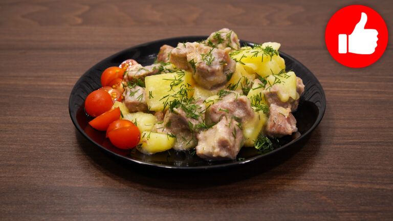 Картошка с индейкой в мультиварке