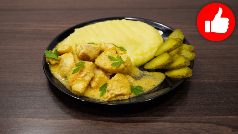Вкусное куриное филе в ряженке в мультиварке