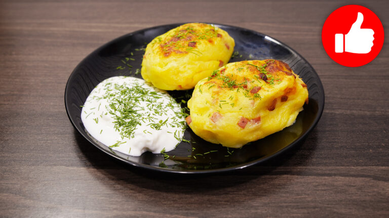 Котлеты из картофельного пюре с колбасой в аэрогриле