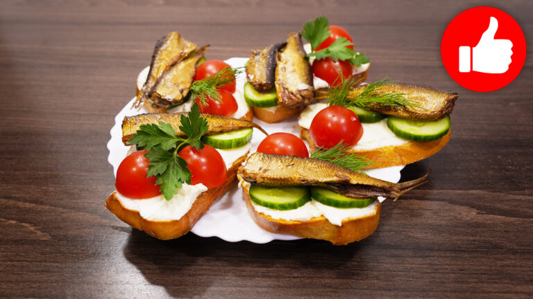 Бутерброды со шпротами в аэрогриле