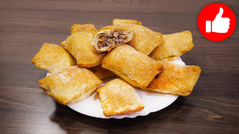 Вкусные пирожки с рыбными консервами в аэрогриле