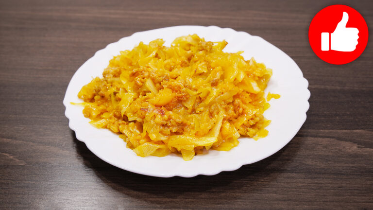 Капуста с фаршем и рисом в мультиварке