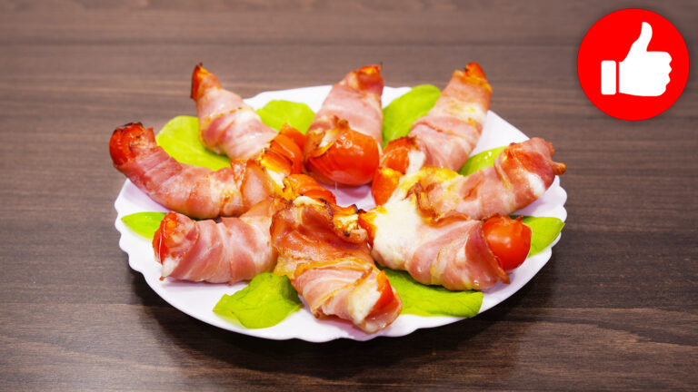 Вкусная закуска из болгарского перца в беконе в аэрогриле