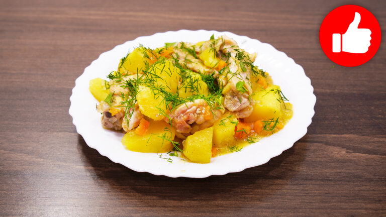Рагу из курицы с картошкой в мультиварке