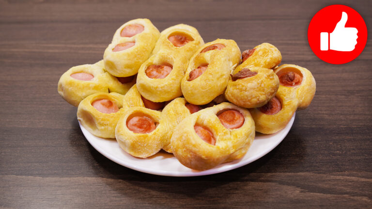 Вкусные сосиски в тесте по-новому в аэрогриле