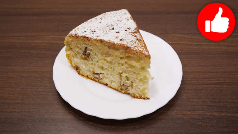 Вкусный пирог на кефире с кокосом в мультиварке